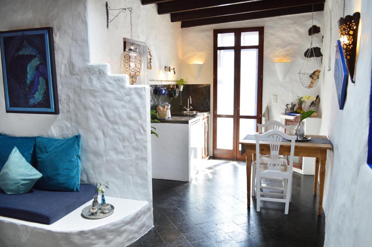 Stylish Getaway With Secluded Patio In Lava Finca Uga Luaran gambar