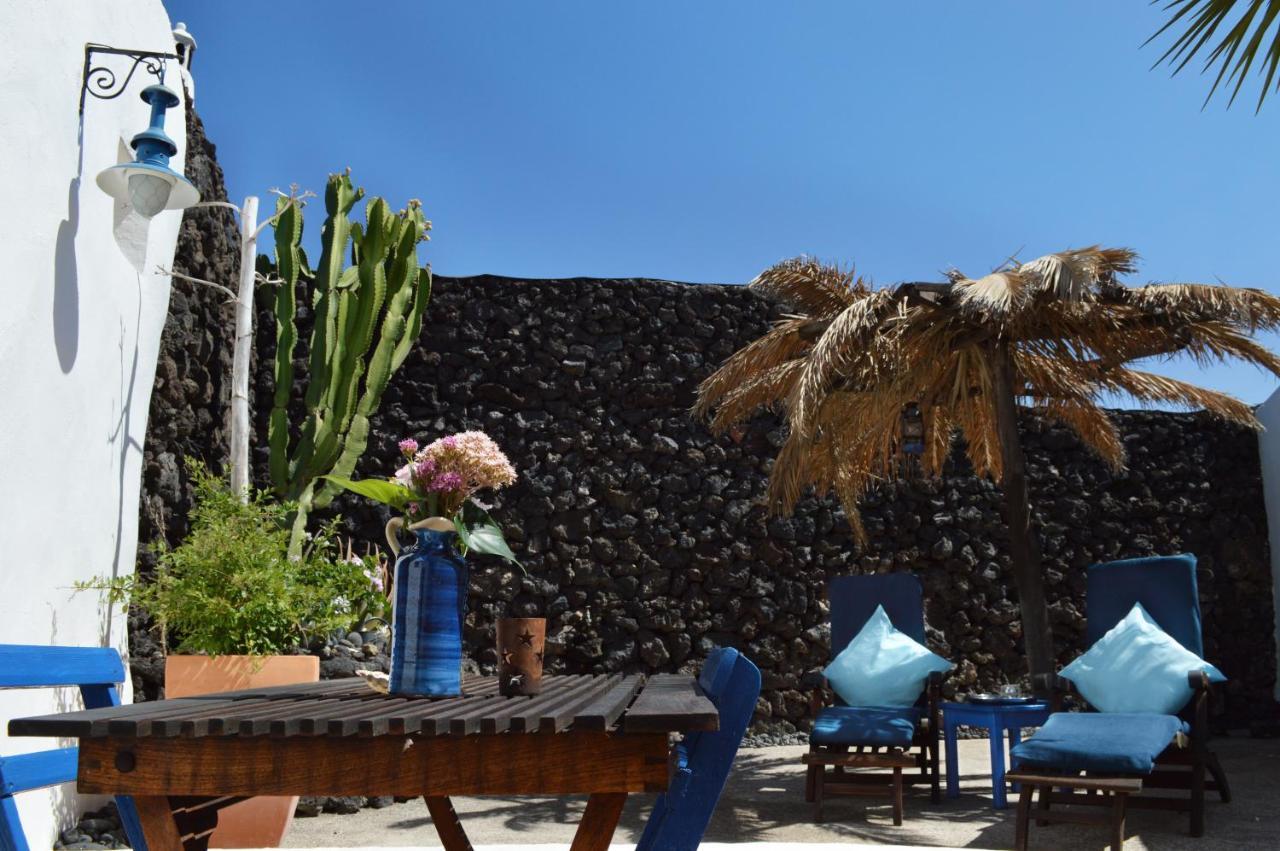 Stylish Getaway With Secluded Patio In Lava Finca Uga Luaran gambar
